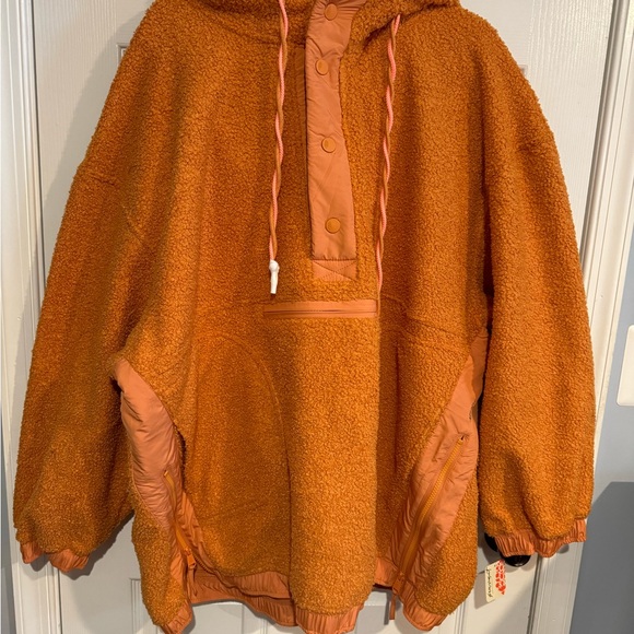 Free People Fuzzy Was She Fleece Pull Over - Picture 3 of 16